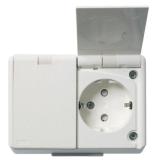 Pistorasia ELKO RS16 pinta-asennettavat IP 44 maadoitettu