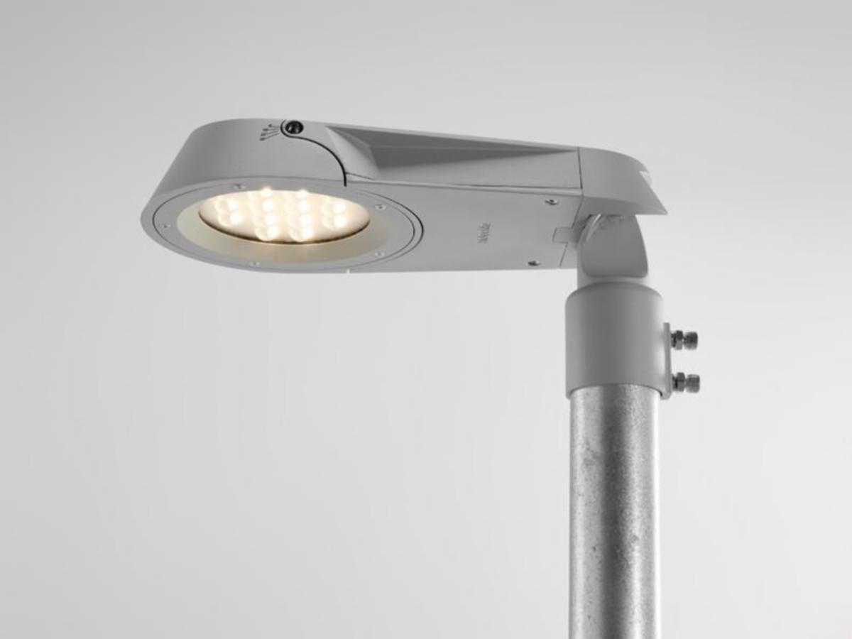 Pylväsvalaisin Hide-a-lite Sharp Post - PYLVÄSVALAISIN SHARP POST IP65 3000LM 31W 3/4K ASYM GR