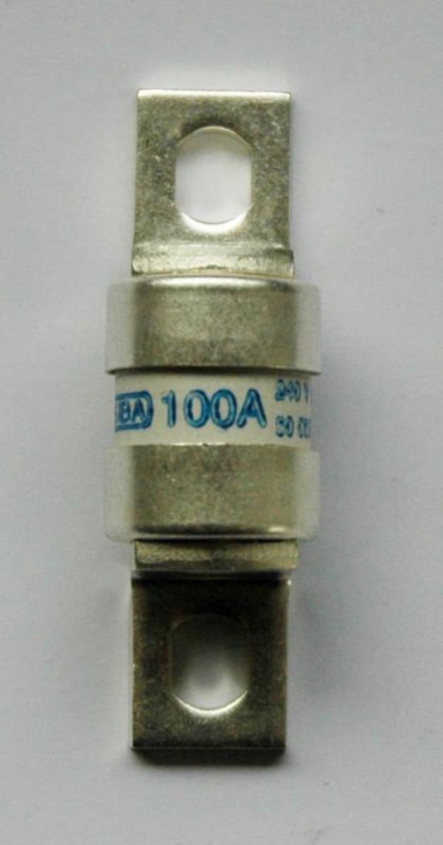 Putkisulake keraaminen UR Siba aR 17,5x27,5mm 240V - PUTKISULAKE KER. UR HELLERMANN AR 17,5X27,5MM 25A 240V 41,8MM