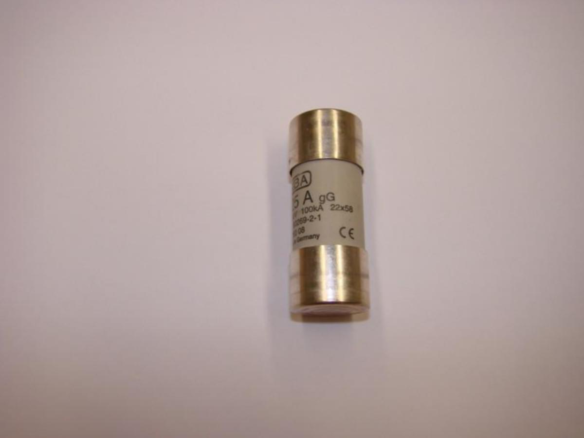 Putkisulake keraaminen Siba gG 10x38mm 500V - PUTKISULAKE KERAAM. HELLERMANN GG 10X38 20A 500V