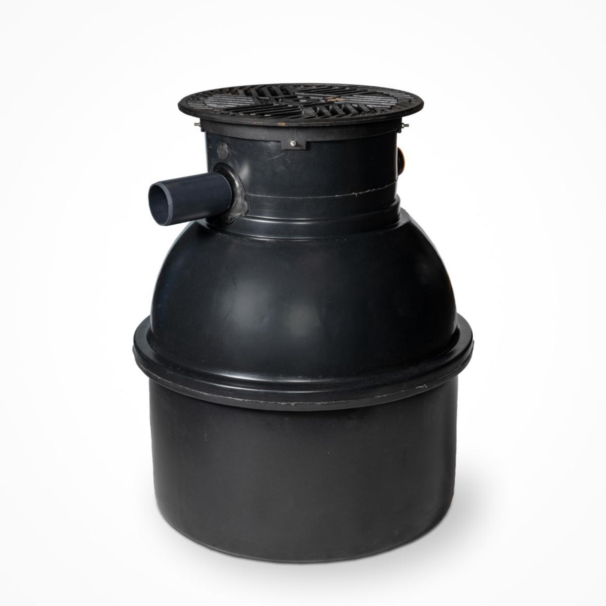 Hiekan- ja öljynerotinkaivo Talokaivo 0,6 - HIEKAN- JA ÖLJYNEROTIN 0,6 500 40 TN TALOKAIVO