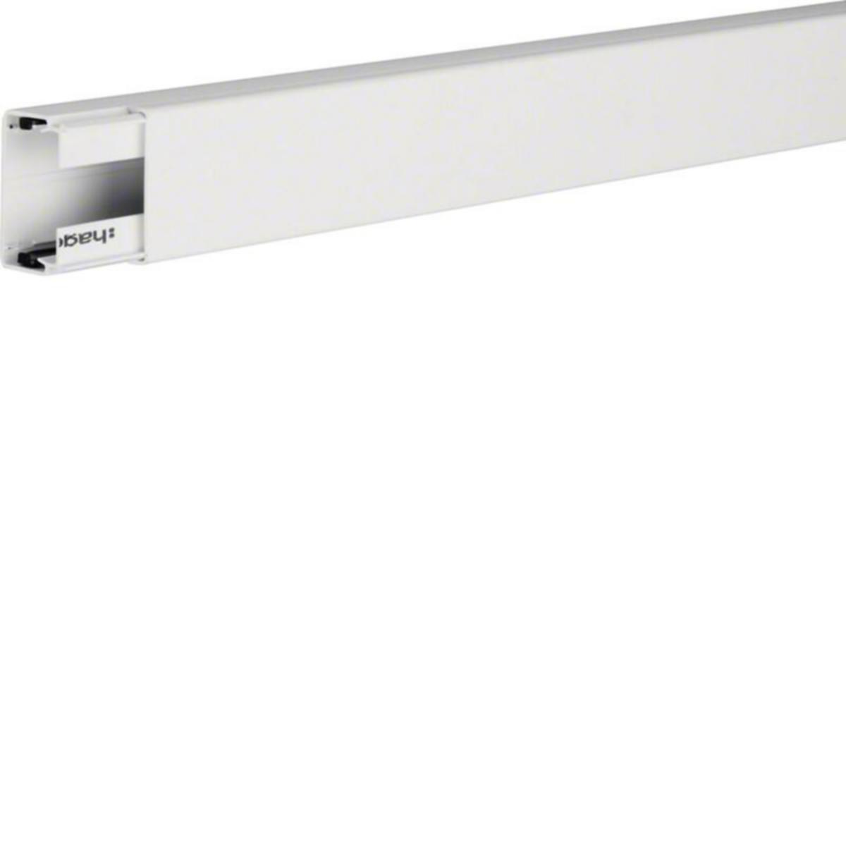Asennuskanava Hager Tehalit.LF luonnonvalk. - ASENNUSKANAVA TEHALIT.LF LF30045 PVC 30X45X2000 LVA