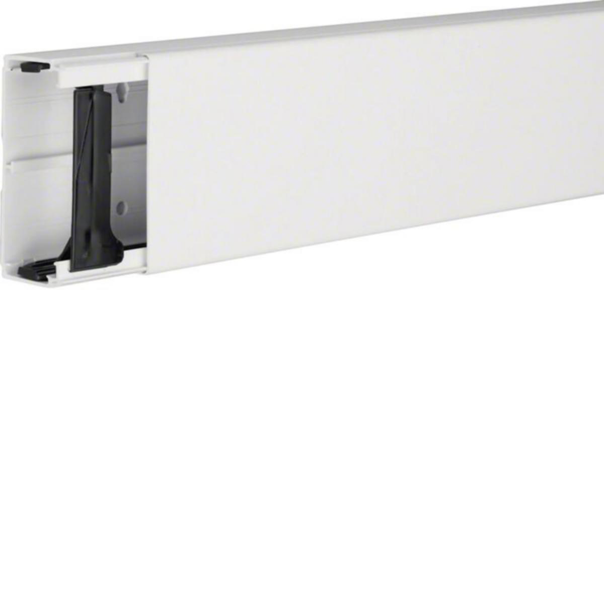 Asennuskanava Hager Tehalit.LF luonnonvalk. - ASENNUSKANAVA TEHALIT.LF LF40090 PVC 40X90X2000 LVA