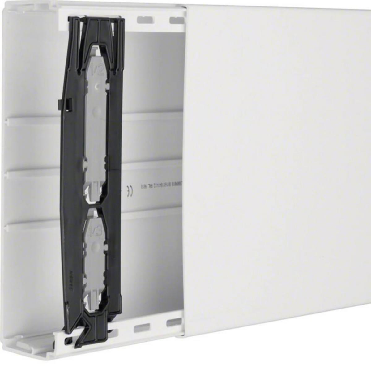Asennuskanava Hager Tehalit.LF luonnonvalk. - ASENNUSKANAVA TEHALIT.LF LF60230 PVC 60X230X2000 LVA