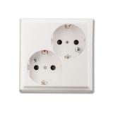 Pistorasia Ensto Intro 85mm kokolevyllä