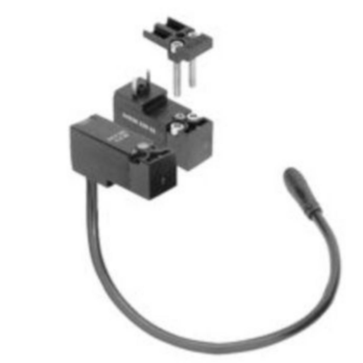 Pilottiventtiili Aventics - VENT. 15MM-IP67-M8-5000MM-UL AVENTICS 0493838601