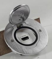 Lattiarasian kansi Legrand